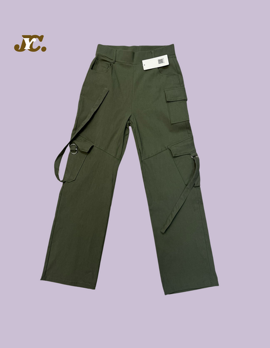 महिलाको स्ट्रेचेबल कार्गो प्यान्ट - ५ वटा खल्ती