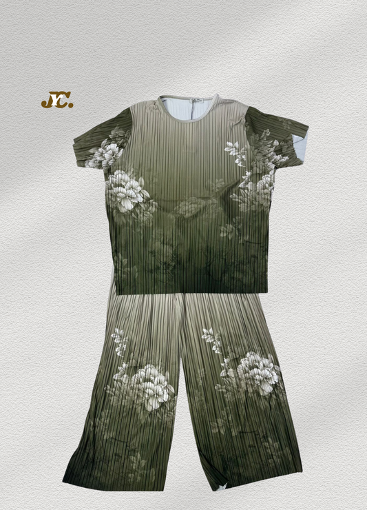 J30-Elegant Pleated Floral Co-Ord Set for Women | Comfortable & Stylish Loungewear