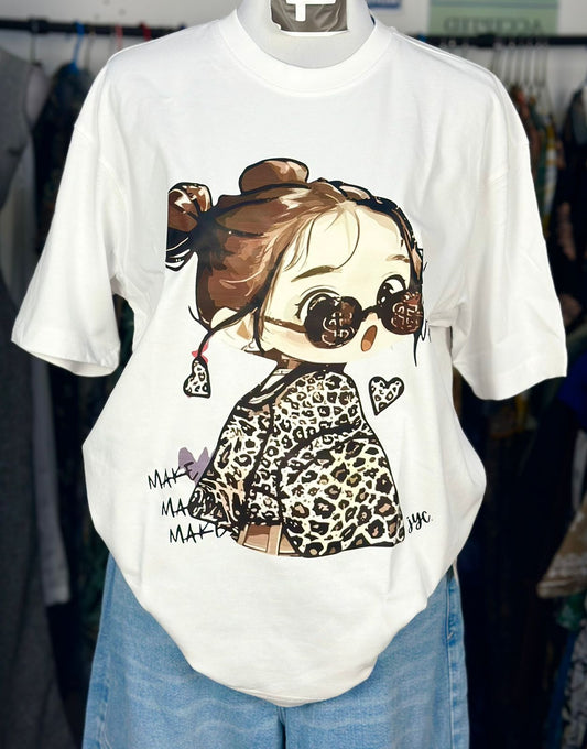 J25-Oversized Unisex Organic Cotton T-Shirt – Cartoon Girl in Leopard Print