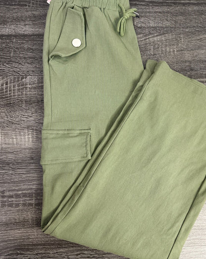 FlexiFit Women's Slim Cargo Pants - 4 na bulsa