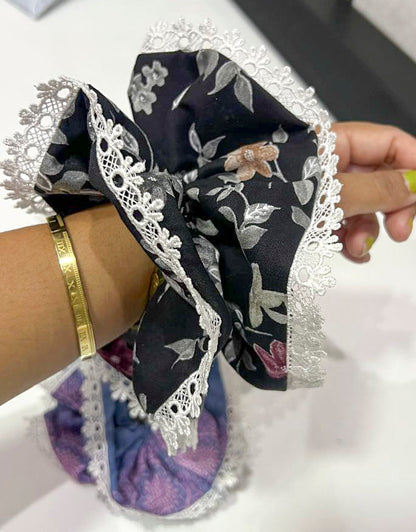 4405- Scrunchies- Head Band